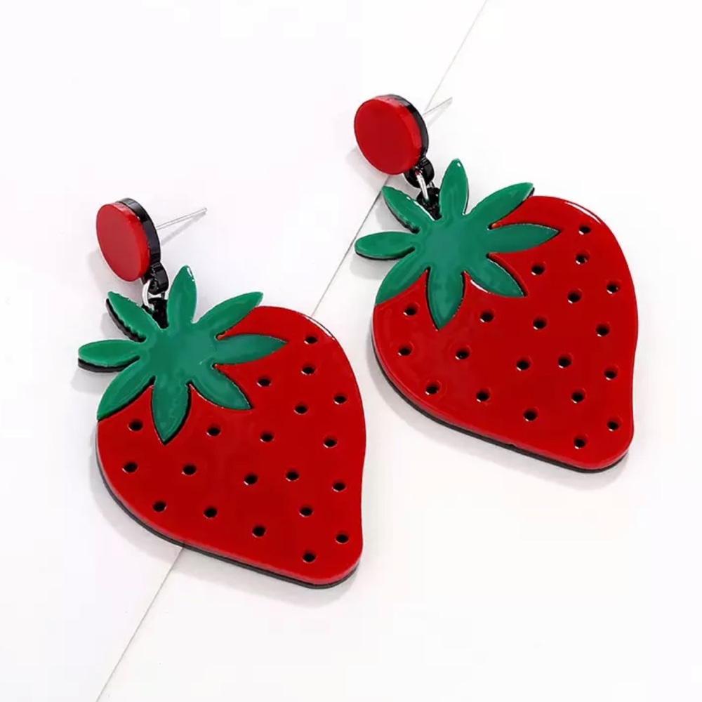 NEW IN PACKAGE Strawberry Acrylic Earrings - Picture 1 of 5